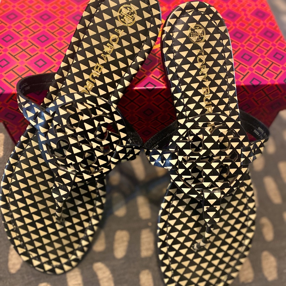 Tory Burch Sandals Sz 10 Miller Geo Design Leather